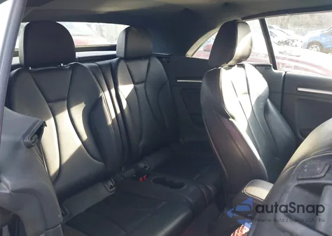 2017 Audi A3 2.0T Premium z USA, uszkodzony, nr VIN WAUY8LFF0H1030742